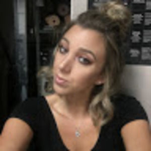 Meet your Posher, Magdalena